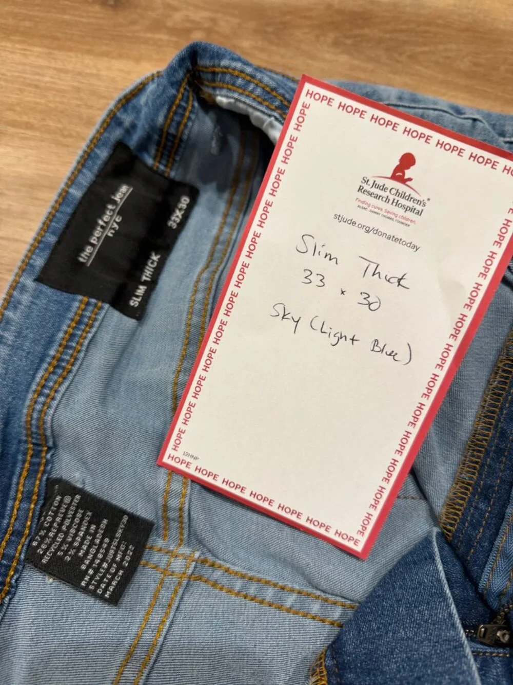 The Perfect Jean NYC | Slim Thick | 33x30 | Sky (light blue) - Picture 3 of 3